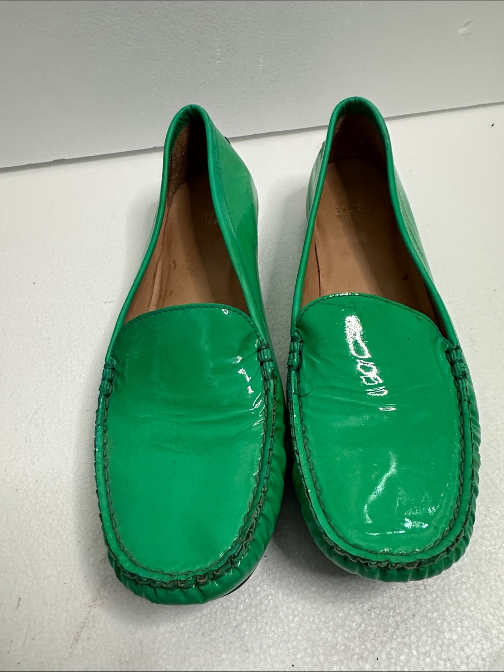 Stuart weitzman moccasino Patent Leather Loafers - Classic Slip-On Style size 8.